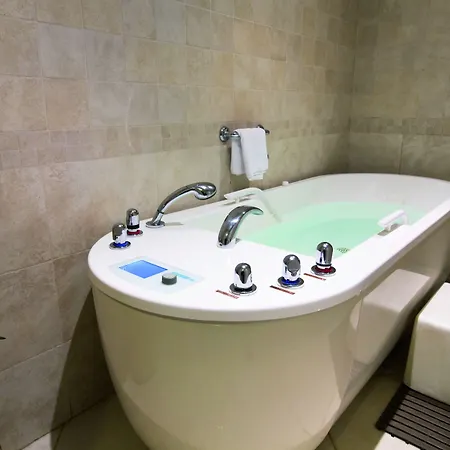 马尔利奥布洛斯别墅spa酒店 酒店 艾克斯莱班