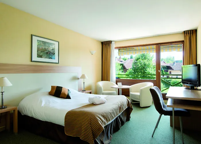 *** & Bleues Marlioz Hotel 3*