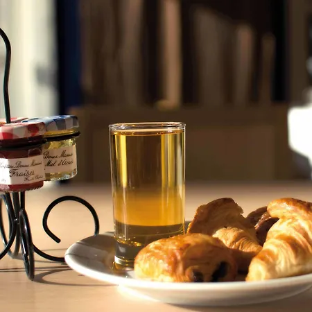 *** & Bleues Marlioz 3*