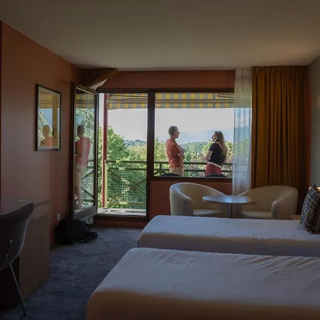 马尔利奥布洛斯别墅spa酒店 3* 艾克斯莱班