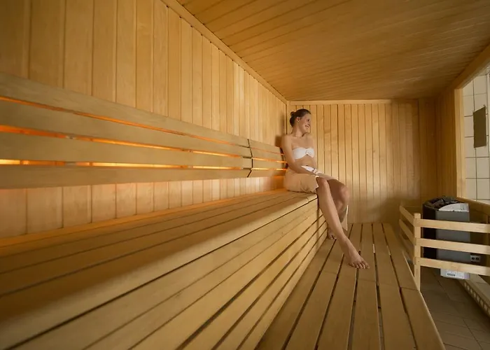 *** & Bleues Marlioz Hotel